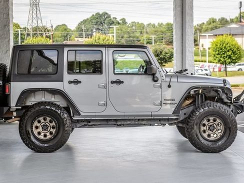 Used 2017 Jeep Wrangler Unlimited Sport w/ Quick Order Package 24S AWD/4WD image 49