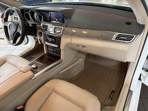 Used 2014 Mercedes-Benz E 350 4MATIC Sedan image 30