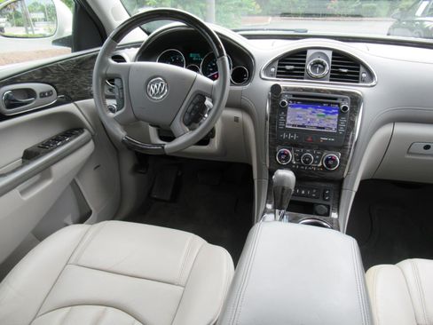 Used 2013 Buick Enclave Leather FWD image 13