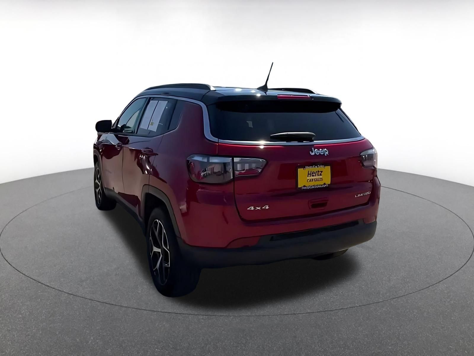 Used 2025 Jeep Compass Limited AWD/4WD image 10