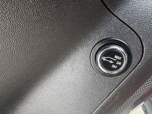 Used 2018 GMC Acadia Denali w/ Technology Package image 18