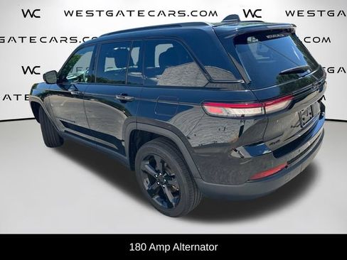 Used 2023 Jeep Grand Cherokee Altitude AWD/4WD image 22