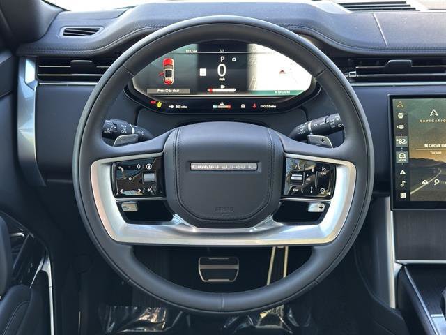 Used 2025 Land Rover Range Rover Long Wheelbase SE AWD/4WD image 17