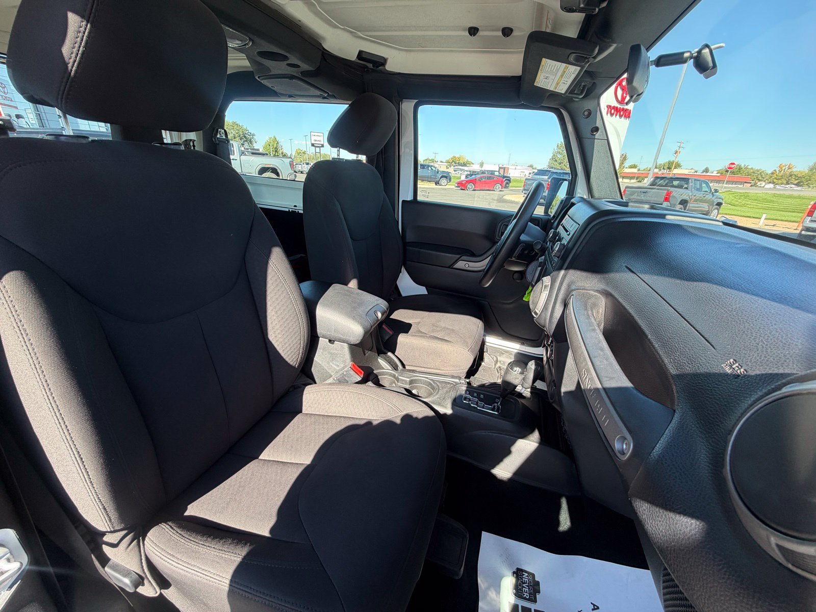Used 2016 Jeep Wrangler Sport AWD/4WD image 23