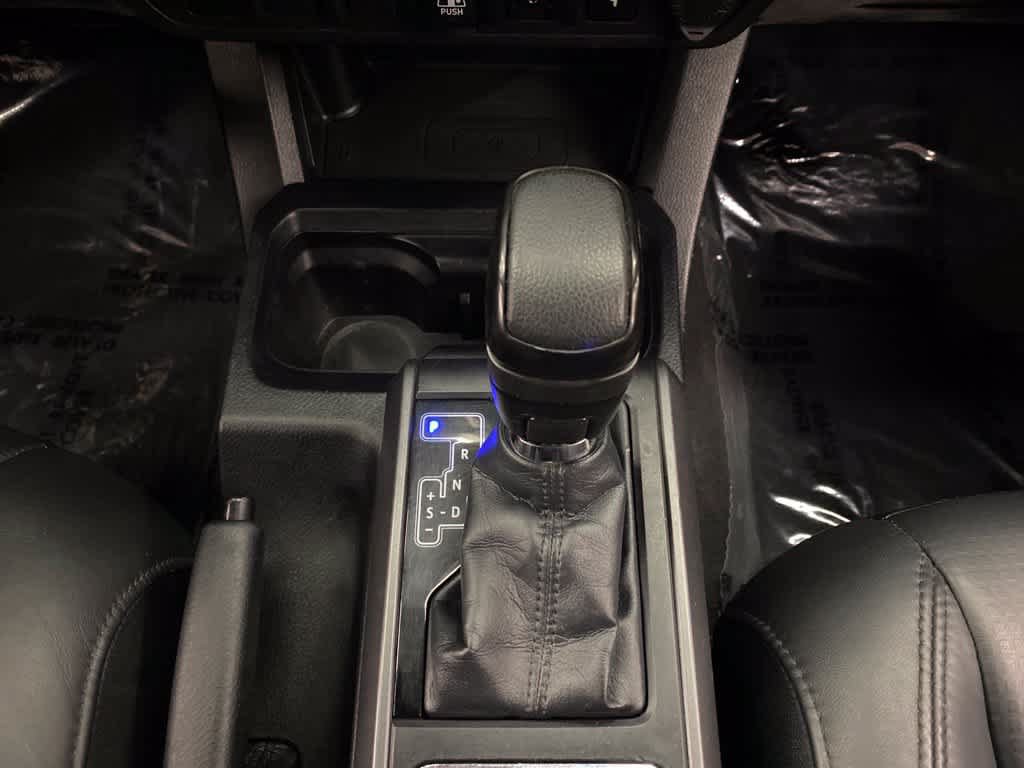 Used 2018 Toyota Tacoma TRD Off-Road AWD/4WD image 25