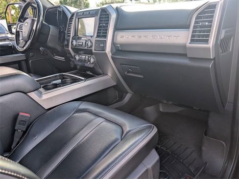 Used 2020 Ford F350 Platinum w/ FX4 Off-Road Package image 17