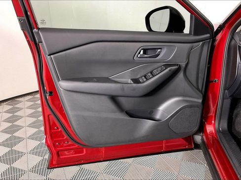 New 2026 Nissan Rogue S FWD image 31