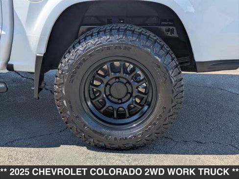 Used 2025 Chevrolet Colorado W/T RWD image 9
