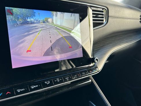 Used 2024 Jeep Wagoneer Series II w/ Flexible Seating Group image 25