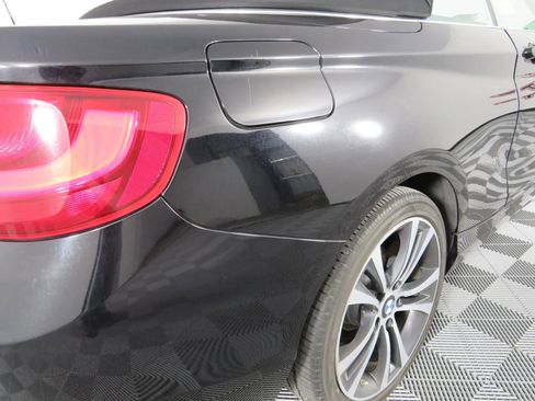 Used 2017 BMW 230i Convertible image 23