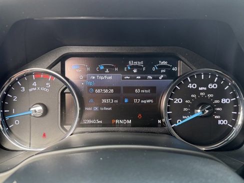 Certified 2022 Ford F250 Lariat w/ Tremor Off-Road Package image 15