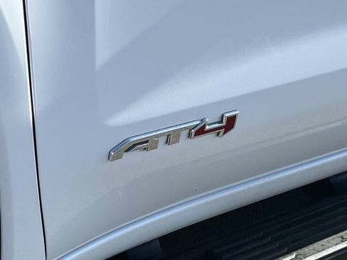 Used 2023 GMC Sierra 1500 AT4 w/ Technology Package AWD/4WD image 31
