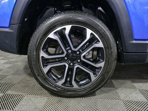 Used 2023 Jeep Compass Limited image 16