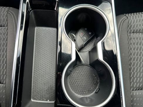 Used 2025 Chevrolet Equinox LT image 33