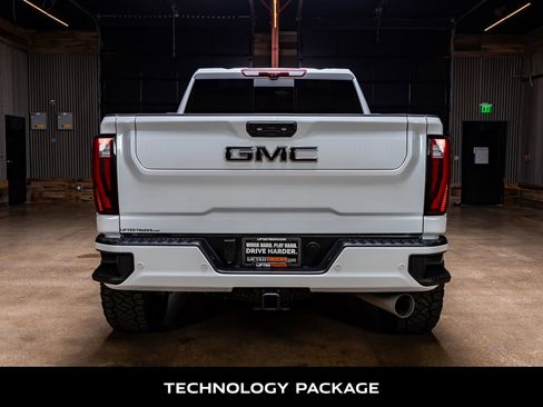 Used 2026 GMC Sierra 2500 Denali Ultimate AWD/4WD image 7