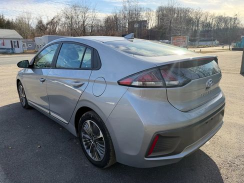 Used 2021 Hyundai Ioniq SE image 7