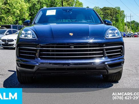 Used 2023 Porsche Cayenne AWD/4WD image 9