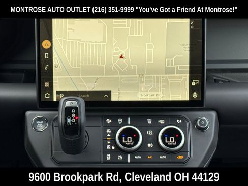 New 2025 Land Rover Defender 110 X-Dynamic SE image 19