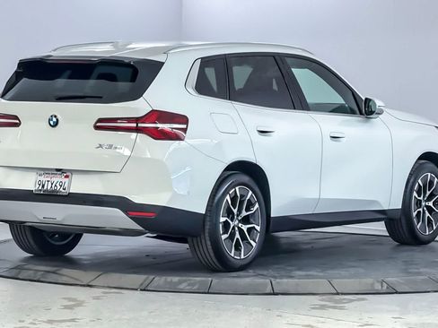 Used 2026 BMW X3 xDrive30i w/ Convenience Package AWD/4WD image 2