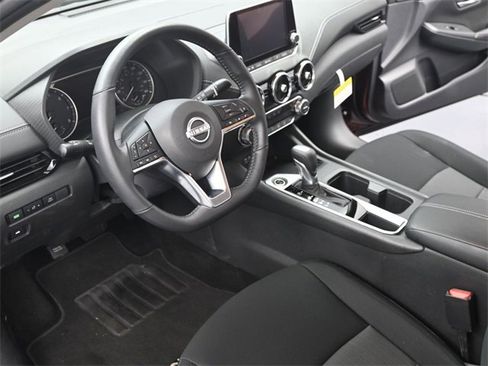 Used 2025 Nissan Sentra SV w/ All-Weather Package image 14