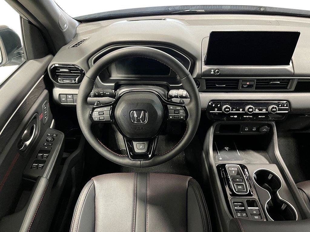 New 2026 Honda Pilot Black Edition image 26