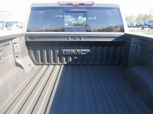 New 2026 GMC Sierra 1500 AT4 w/ AT4 Premium Package image 7