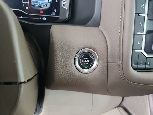 Certified 2024 GMC Yukon Denali AWD/4WD image 17