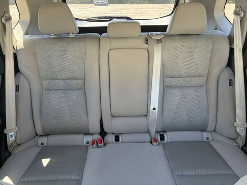 Used 2025 Nissan Rogue SV image 40