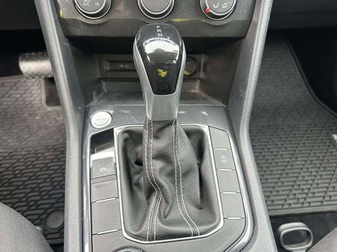 Used 2023 Volkswagen Tiguan S image 28