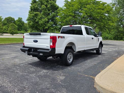 Used 2017 Ford F250 XL w/ Power Equipment Group AWD/4WD image 7