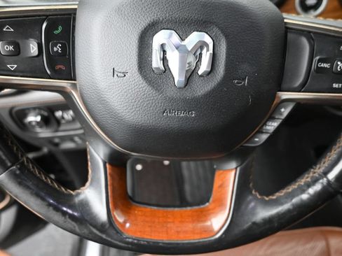 Used 2019 RAM 1500 Limited AWD/4WD image 17