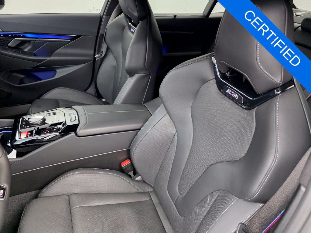 Certified 2025 BMW M5 w/ Carbon Package AWD/4WD image 11