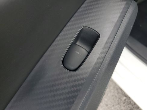 Used 2025 Nissan Altima 2.5 SV image 12