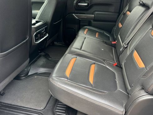 Used 2021 GMC Sierra 1500 AT4 w/ AT4 Premium Package AWD/4WD image 12