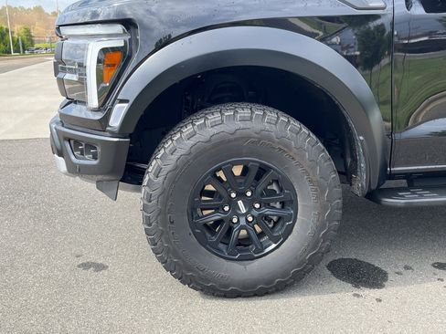 Used 2025 Ford F150 Raptor AWD/4WD image 14