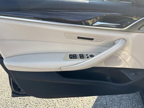 Used 2019 BMW 530i xDrive w/ Premium Package AWD/4WD image 18