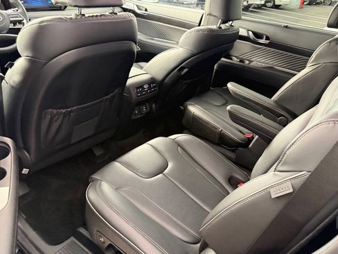 Used 2025 Hyundai Palisade Calligraphy AWD/4WD image 16