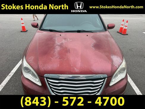 Used 2014 Chrysler 200 LX FWD image 3