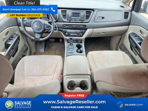 Used 2015 Kia Sedona LX w/ LX Convenience Package FWD image 11