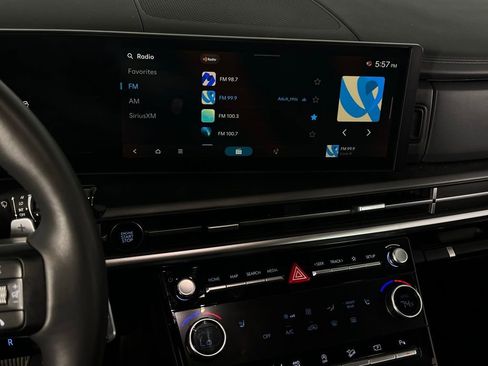 Used 2025 Hyundai Santa Fe SEL image 16