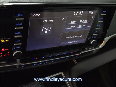 Used 2022 Toyota Sienna XLE image 21