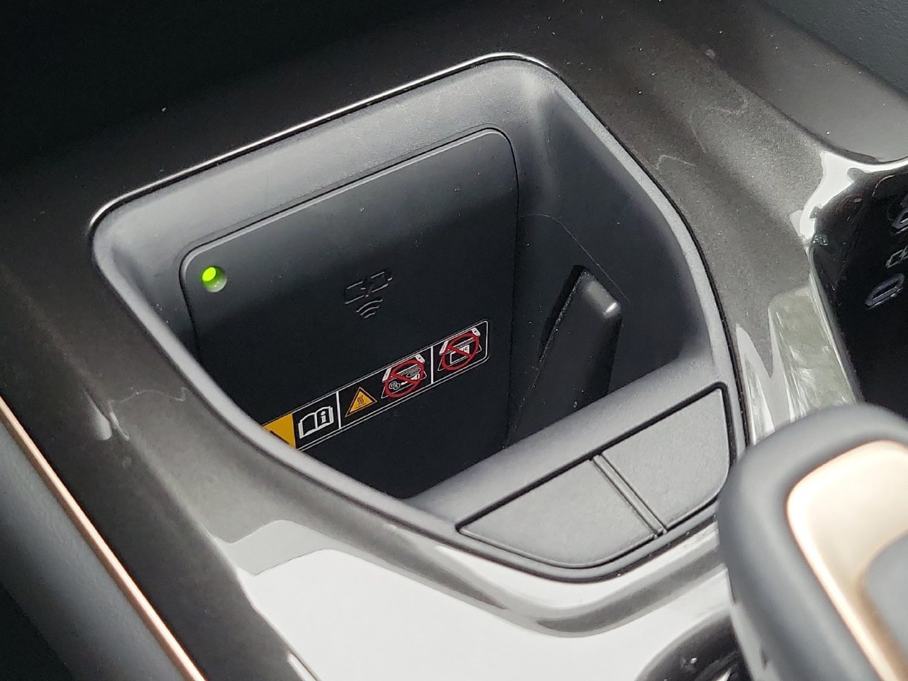 Used 2025 Toyota Crown Signia AWD/4WD image 31
