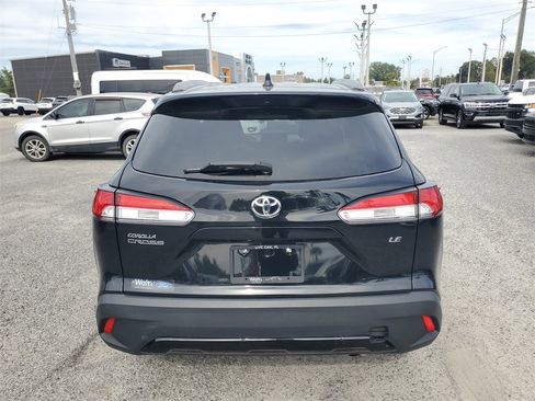Used 2022 Toyota Corolla Cross LE image 8