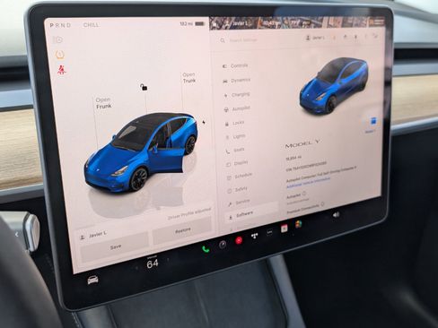 Used 2024 Tesla Model Y 2WD image 22