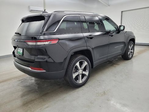 Used 2022 Jeep Grand Cherokee Limited 4xe image 10