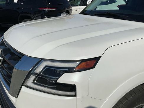 Used 2022 Nissan Armada SL image 34