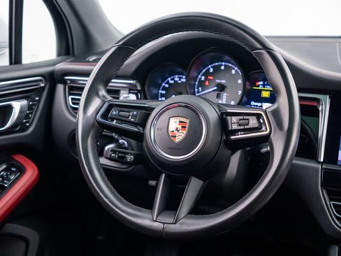 Used 2023 Porsche Macan S AWD/4WD image 10