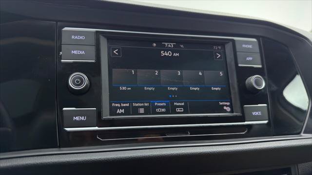 Used 2020 Volkswagen Jetta SE w/ SE Cold Weather Package FWD image 29