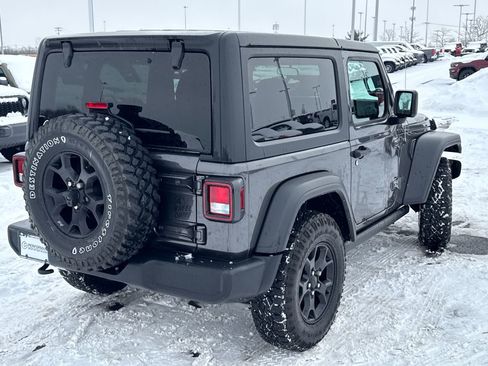 Used 2022 Jeep Wrangler Willys image 3