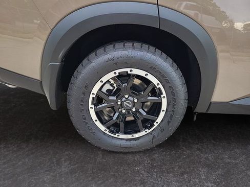 Used 2024 Nissan Pathfinder Rock Creek image 27